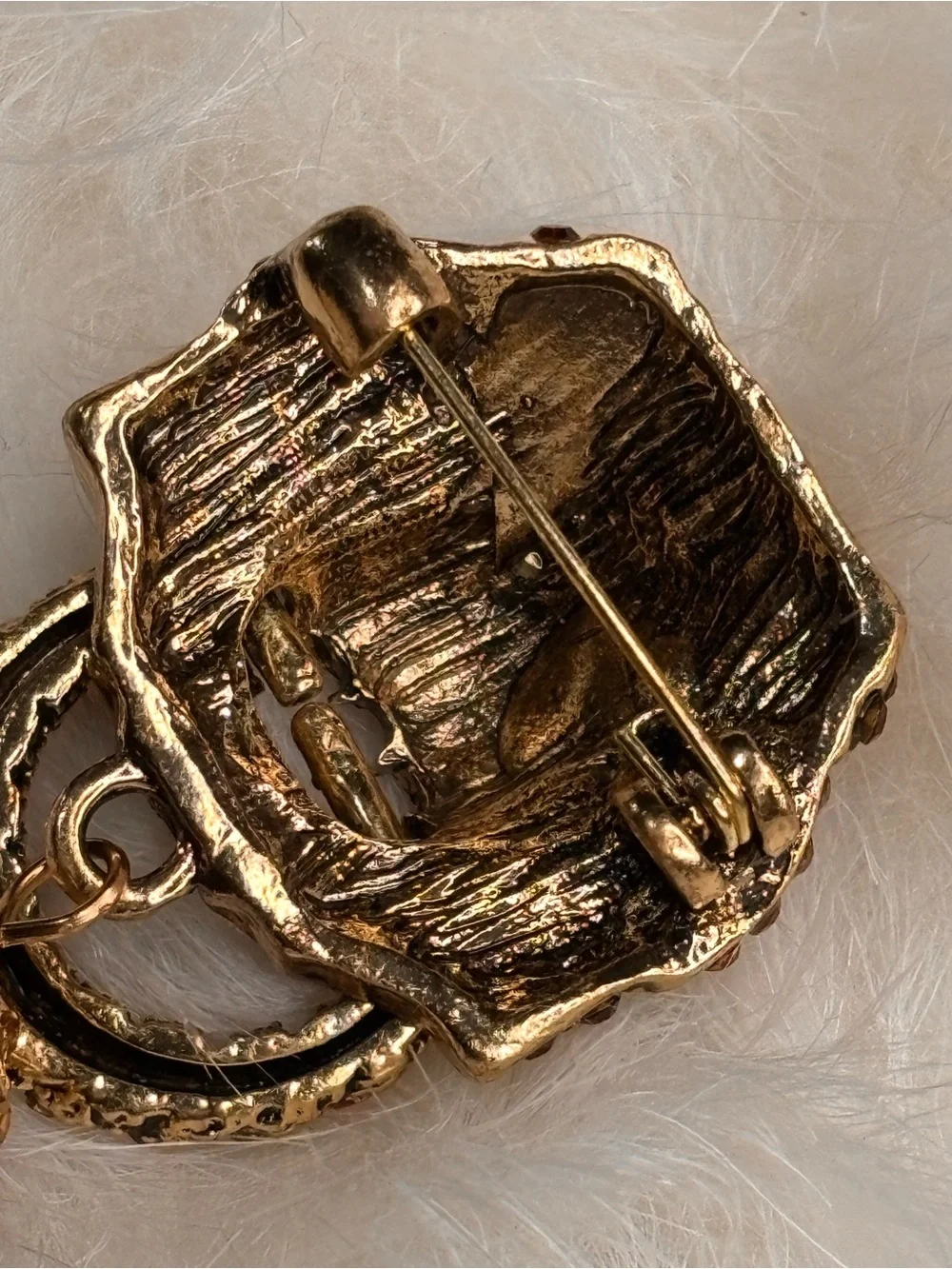 🦁 Lion Head Door Knocker Tassel Brooch
